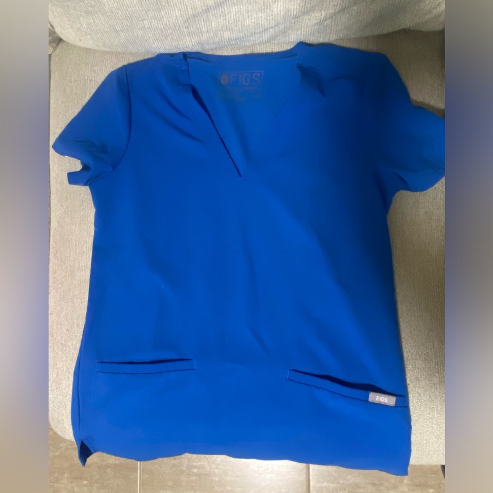 FIGS scrub top XXS in royal blue
